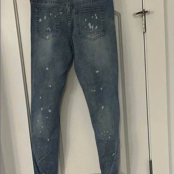 Men's Distressed Skinny Jeans in Classic Blue - Picture 7 of 9